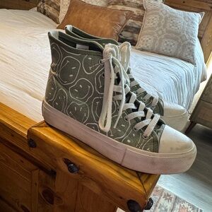Green Smiley High-Top Sneakers